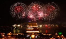 长沙烟花爆料视频,璀璨光影，燃情绽放